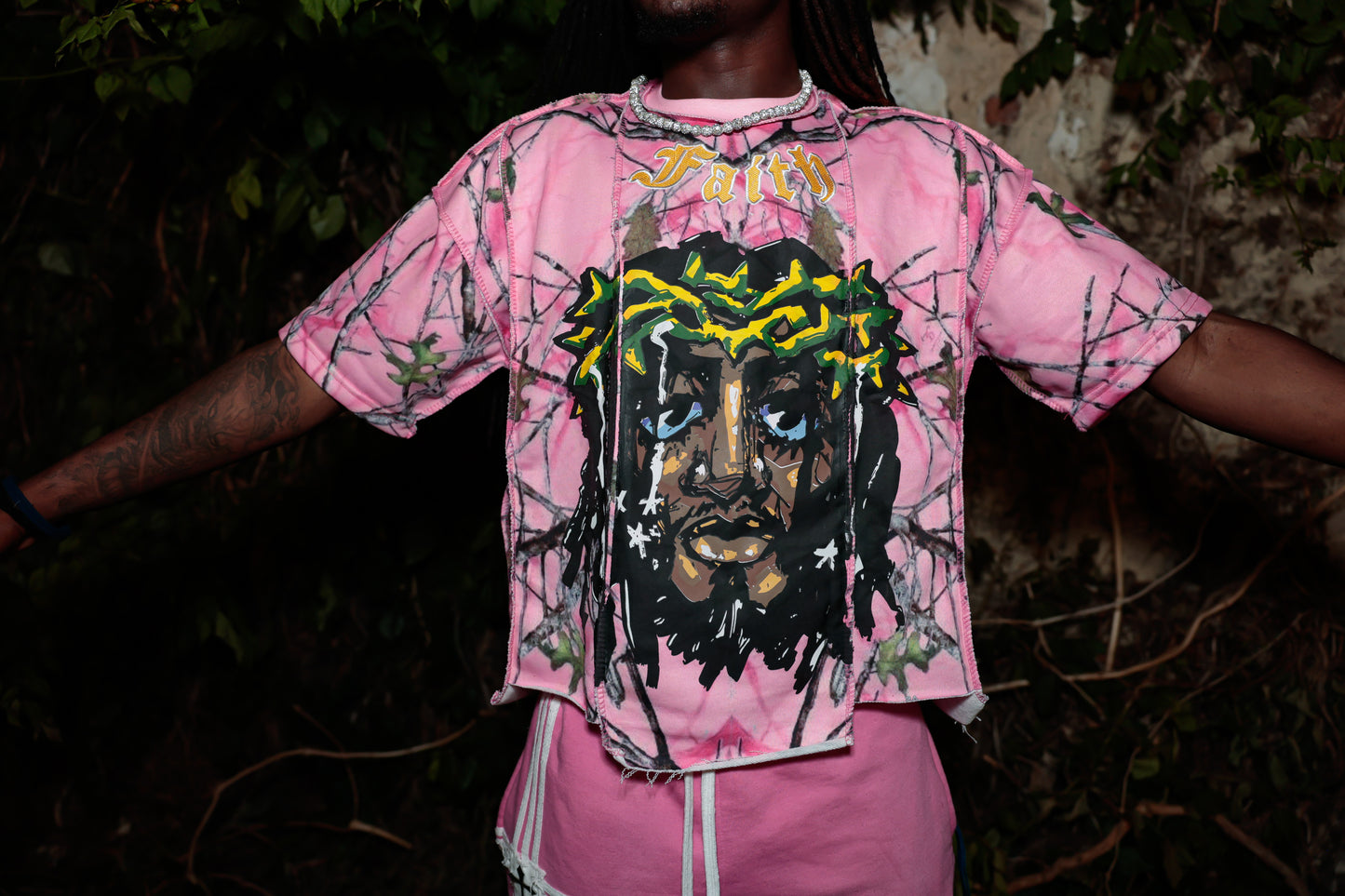 Sś Jesus cropped oversized Tee