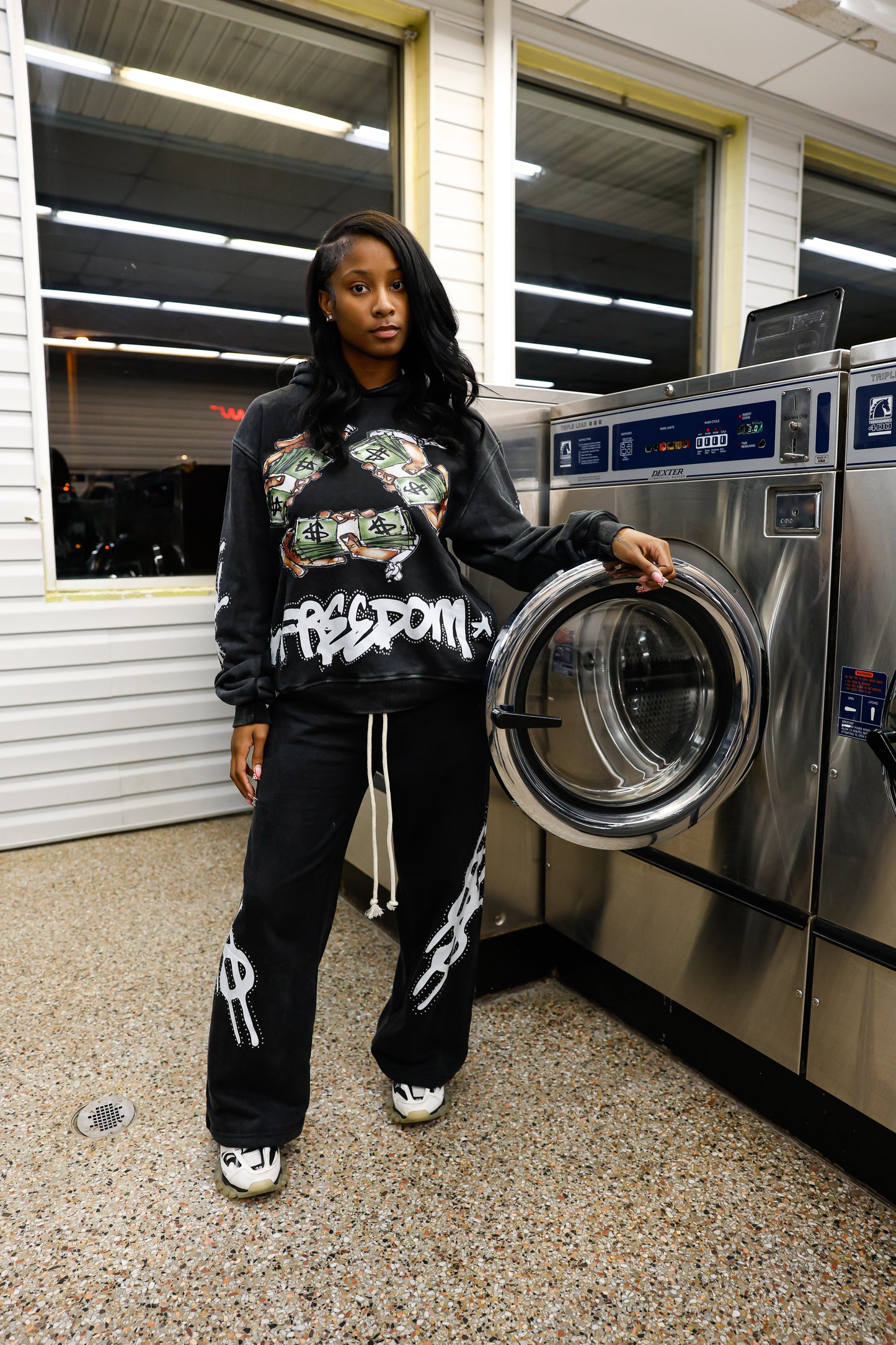 “Generational Wealth” Single Waist Sweats